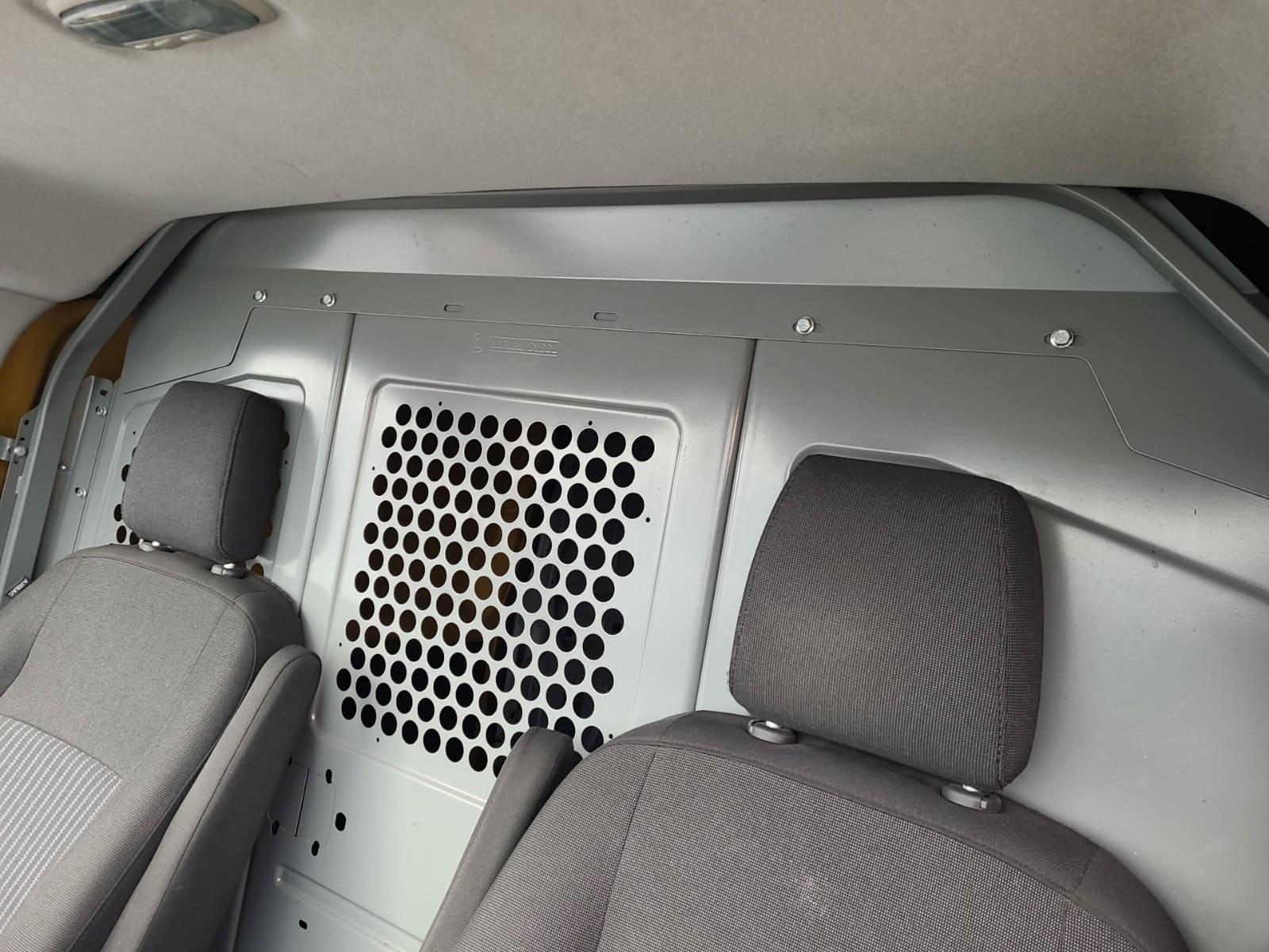 Ford Transit-150 2017 - Image 6