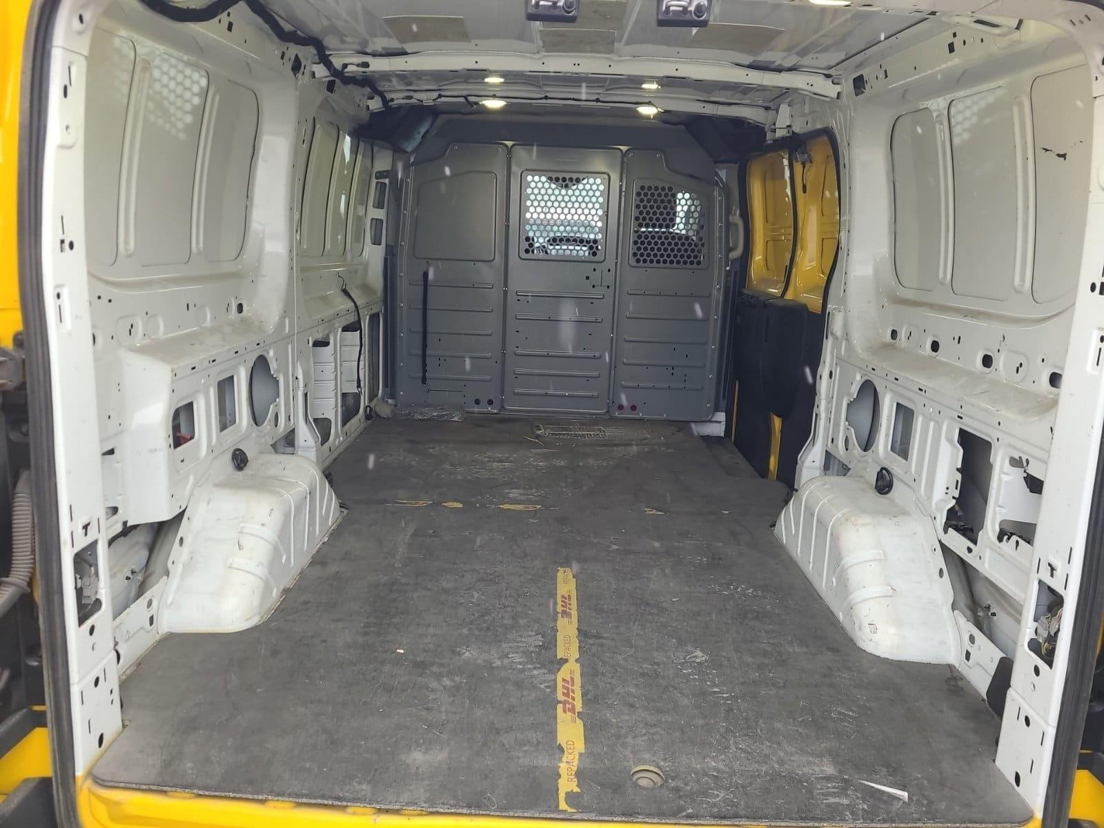 Ford Transit-150 2017 - Image 9