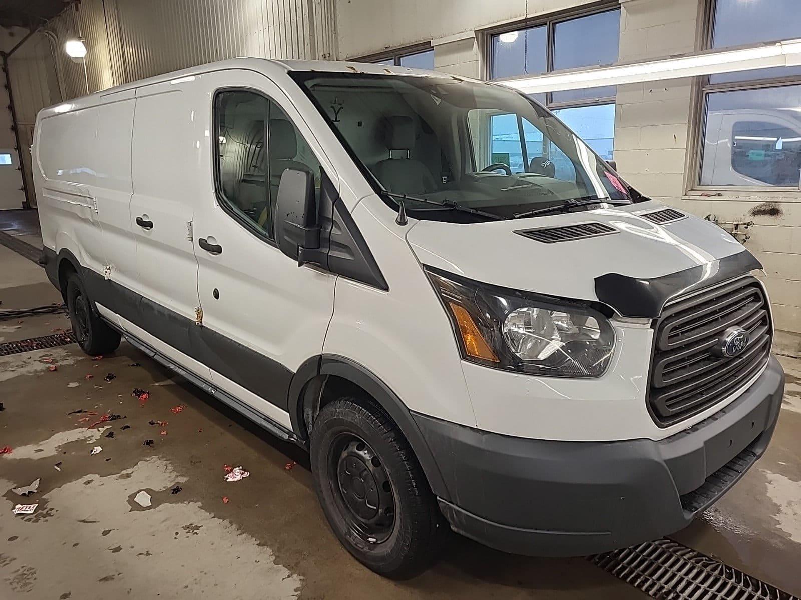 Ford Transit-150 2016 - Image 1