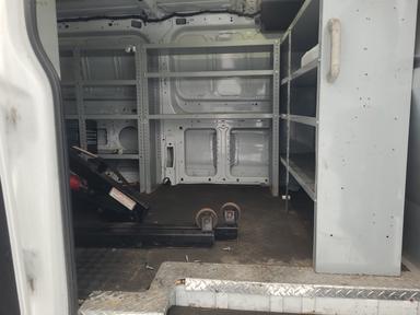 Ford Transit-150 2016 - Thumbnail 2