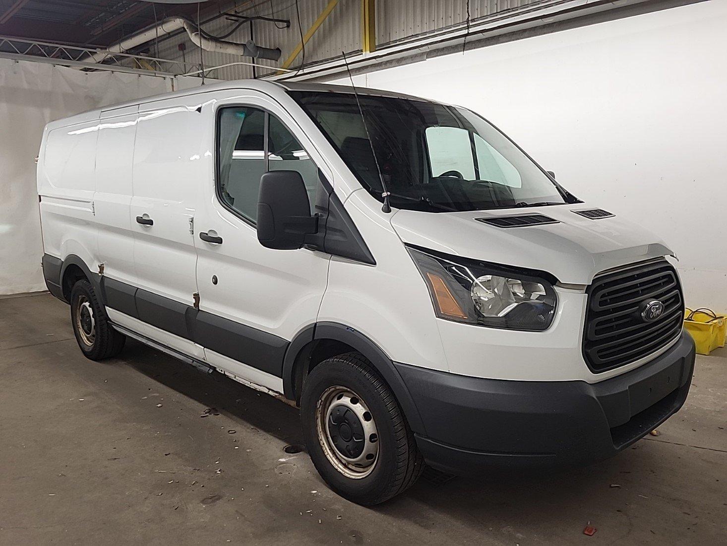 Ford Transit-150 2017 - Image 3