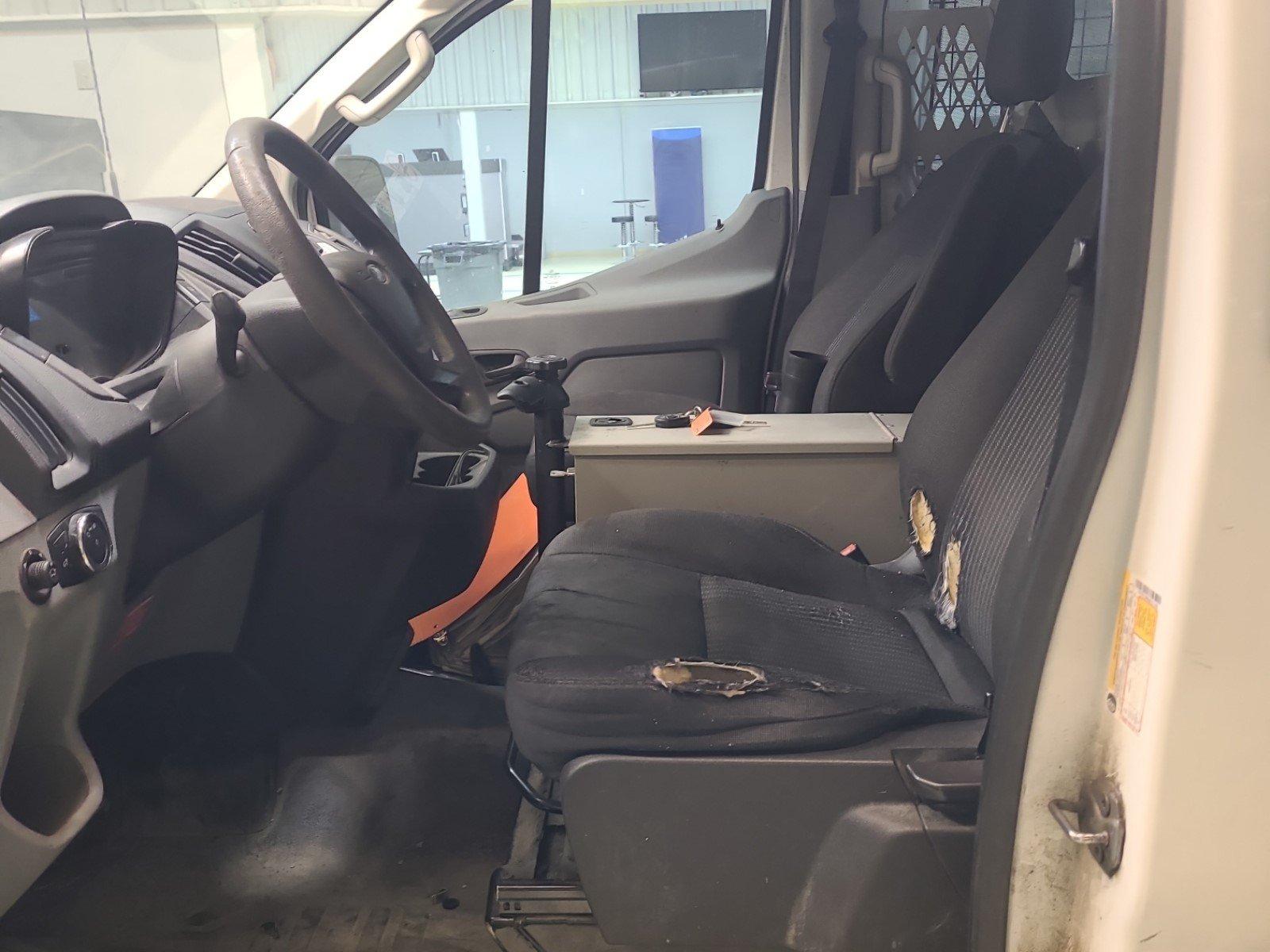 Ford Transit-150 2016 - Image 6