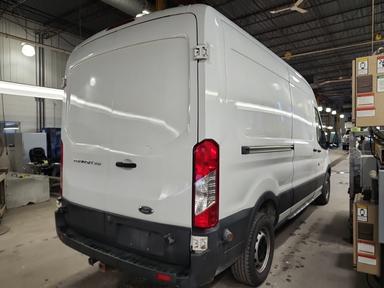 Ford Transit-250 2017 - Thumbnail 3