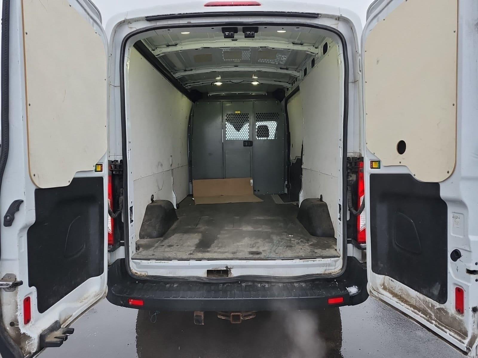 Ford Transit-250 2017 - Image 9