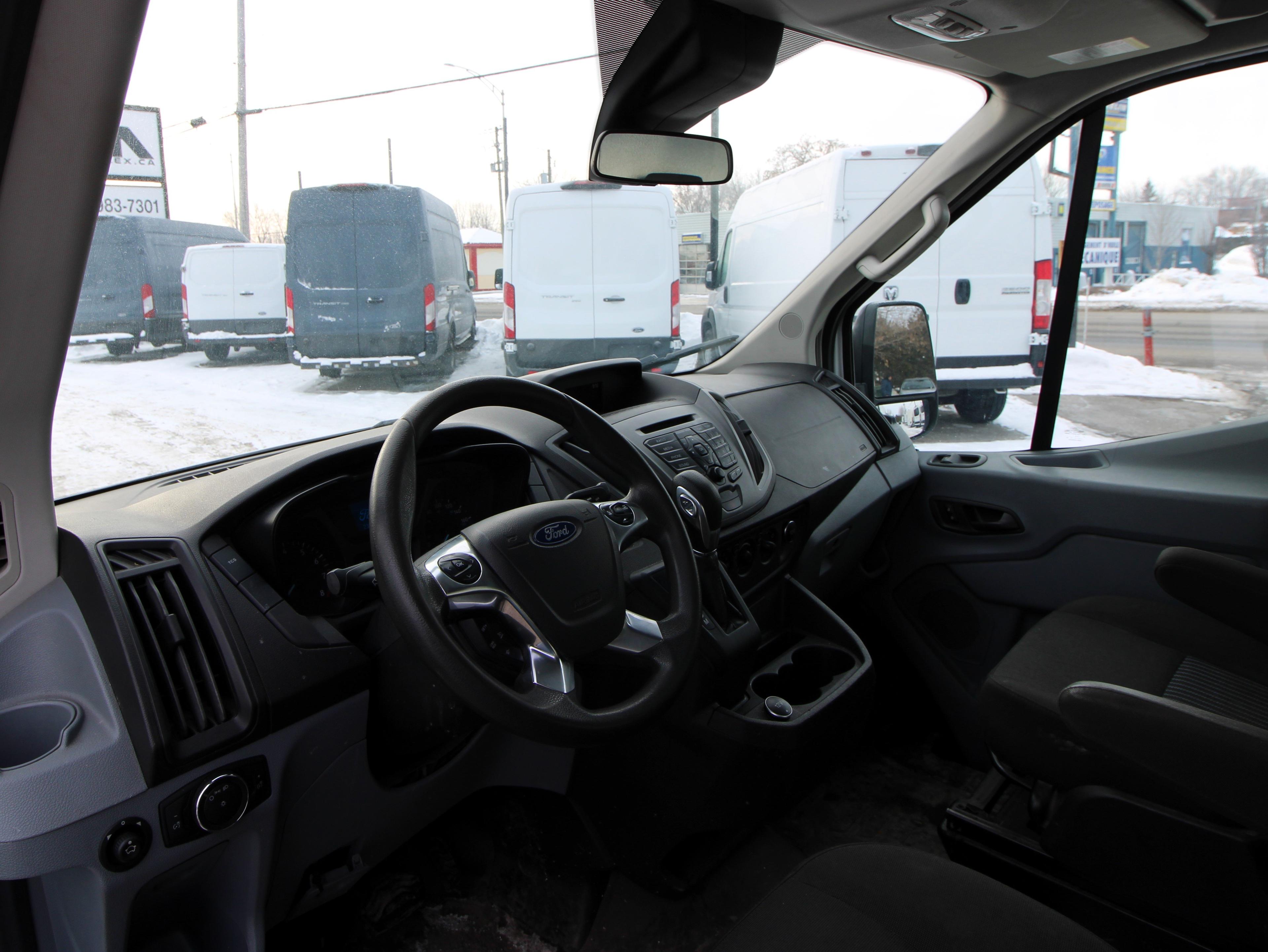 Ford Transit-250 2019 - Image 4