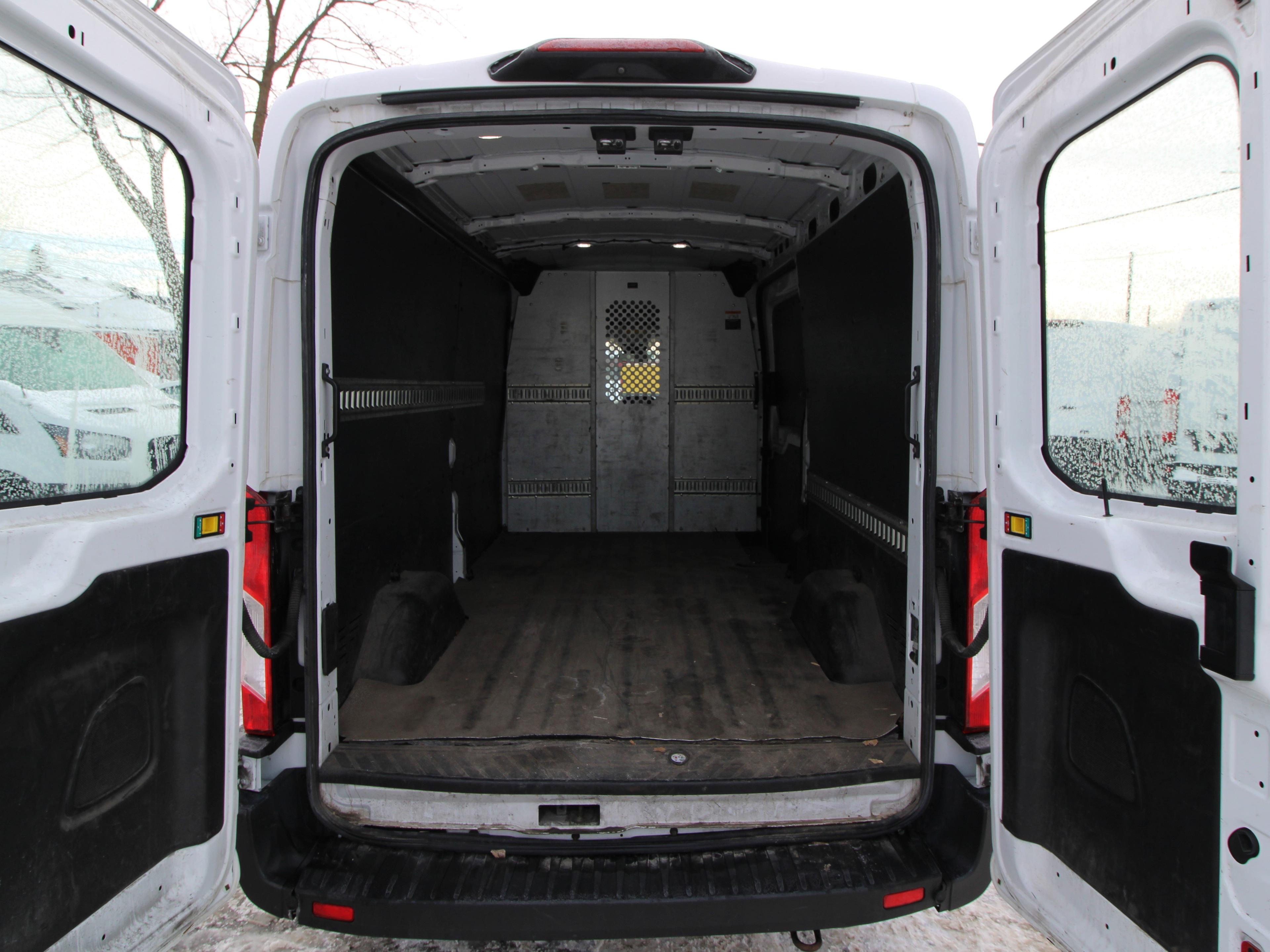 Ford Transit-250 2019 - Image 6