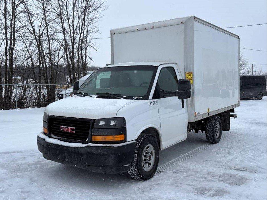 GMC Savana Cutaway 2020 - Image 1