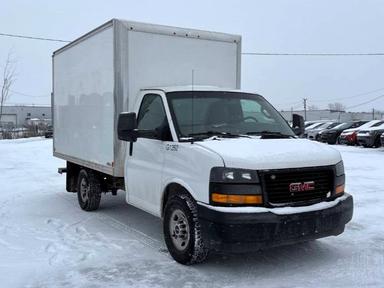 GMC Savana Cutaway 2020 - Thumbnail 3