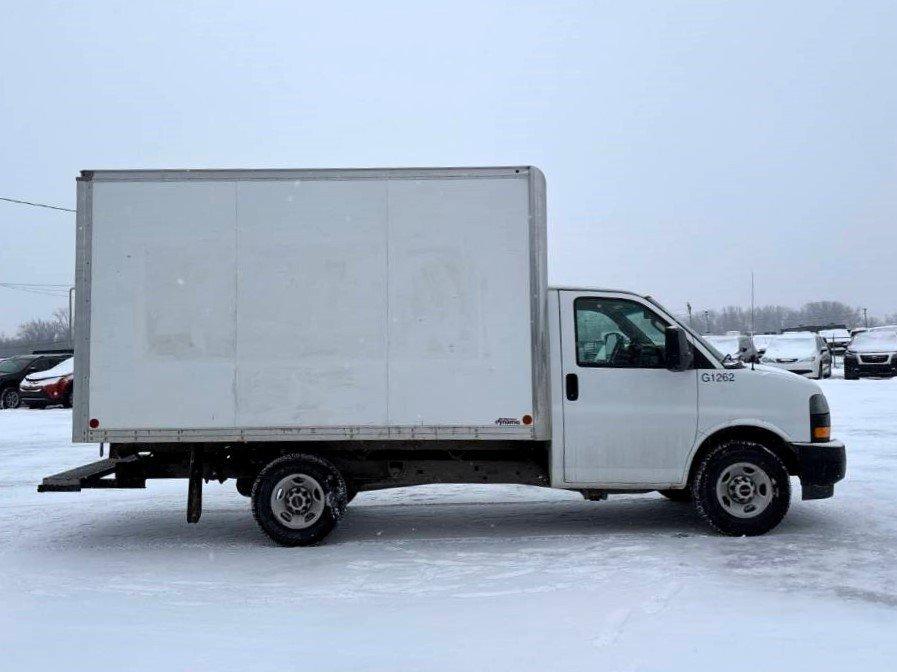 GMC Savana Cutaway 2020 - Image 5