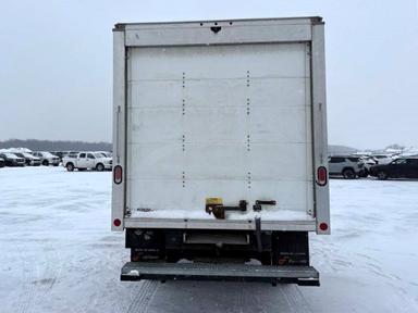 GMC Savana Cutaway 2020 - Thumbnail 13