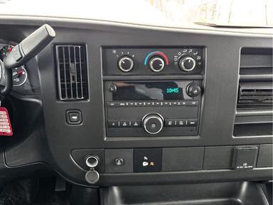 GMC Savana Cutaway 2020 - Thumbnail 8