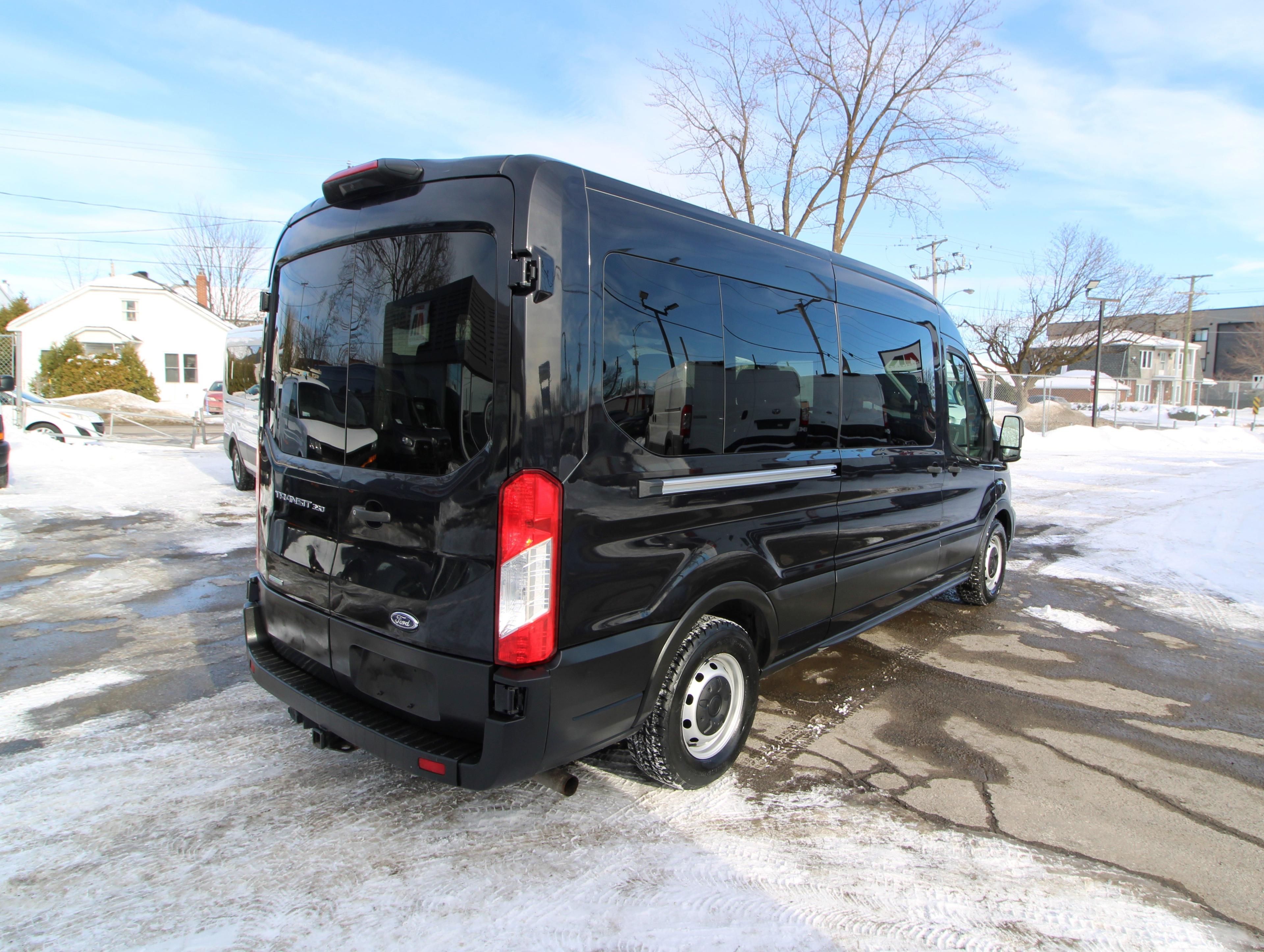 Ford Transit-350 Passenger Van 2021 - Image 10