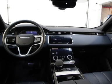 Land Rover Range Rover Velar 2023 - Thumbnail 15
