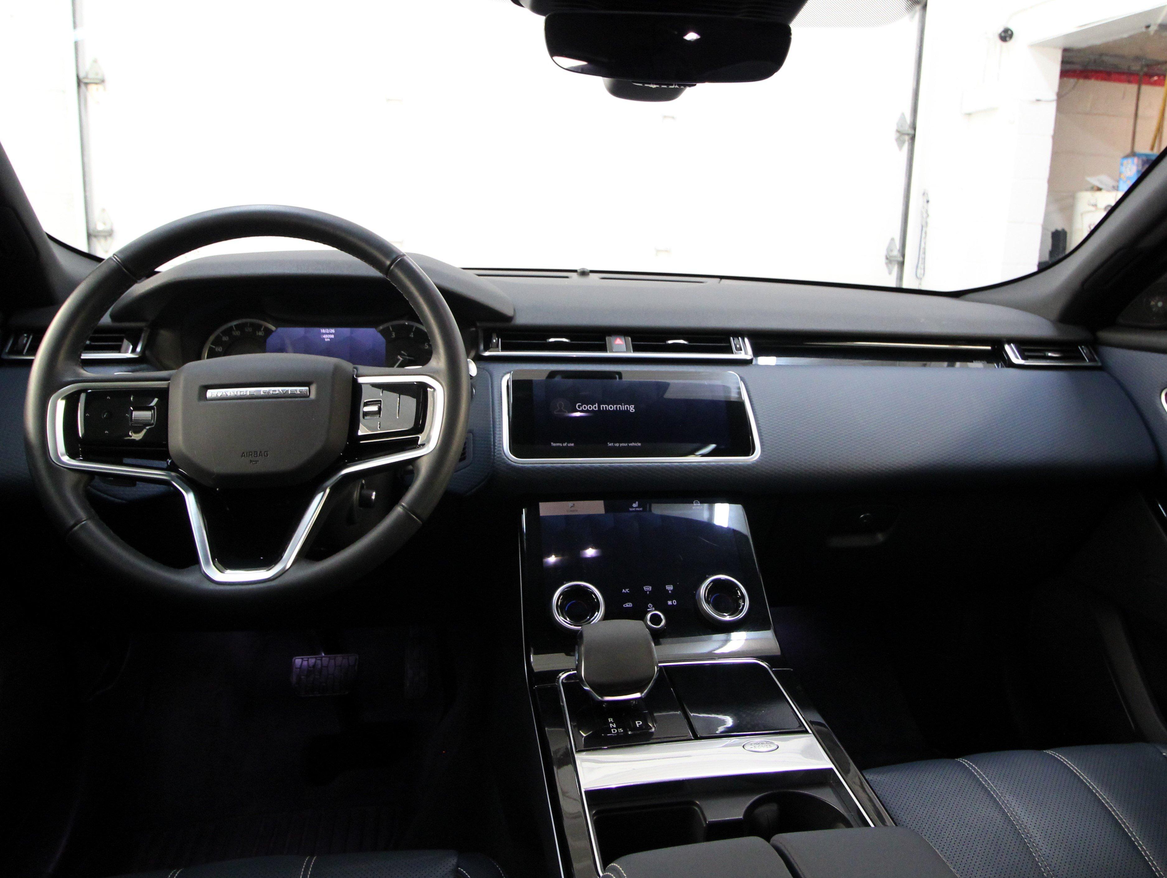 Land Rover Range Rover Velar 2023 - Image 15