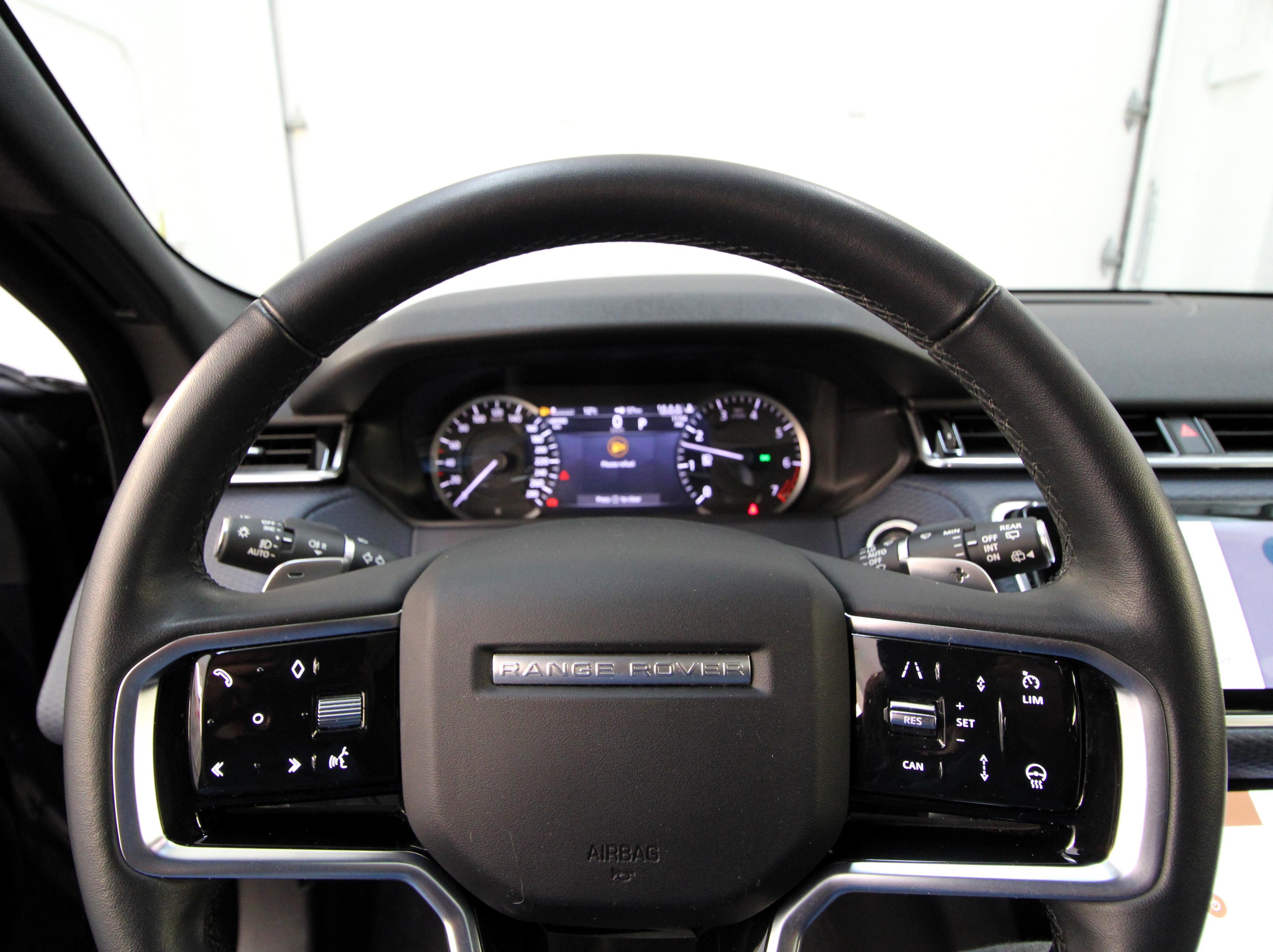 Land Rover Range Rover Velar 2023 - Image 9