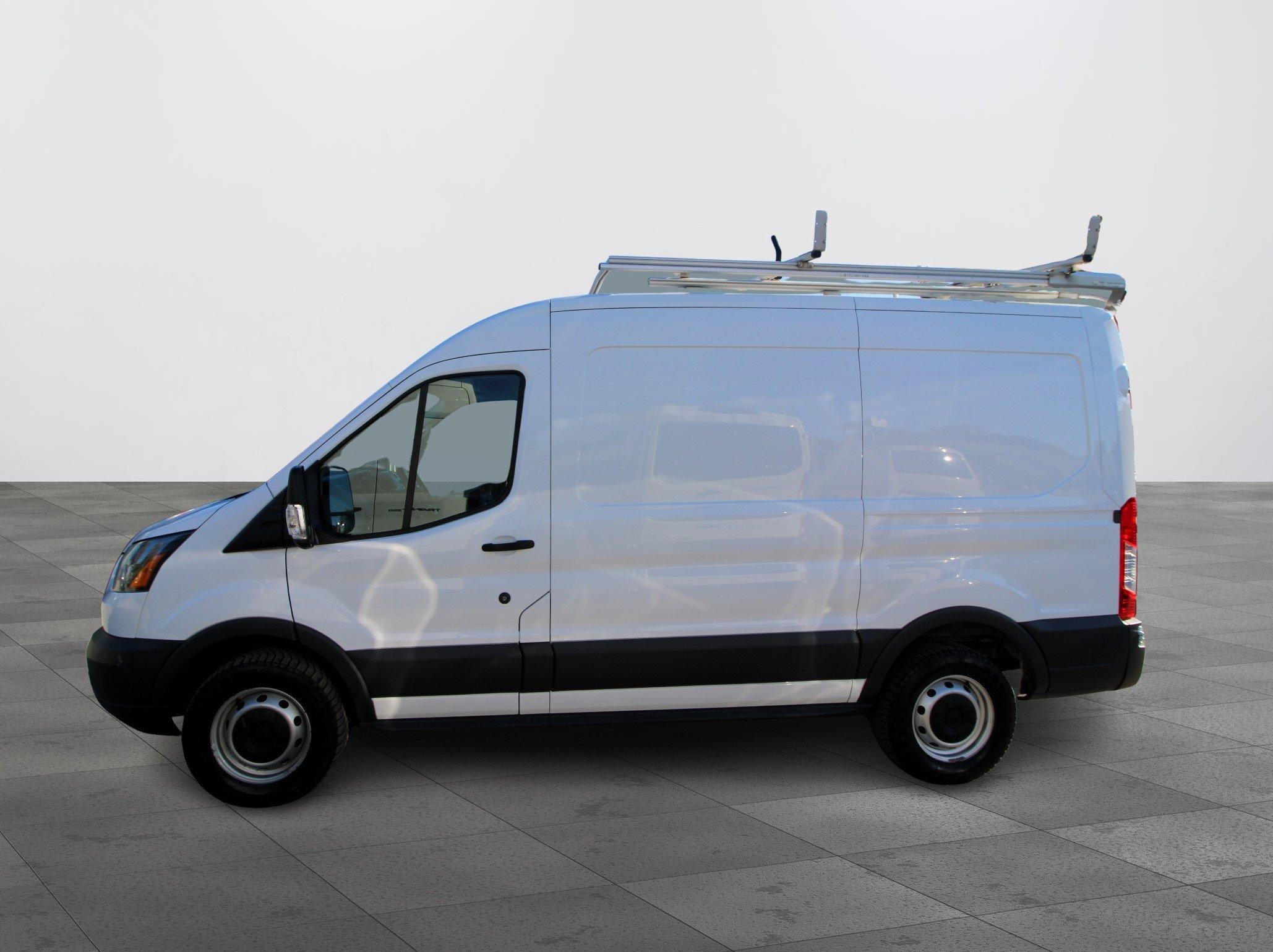 Ford Transit Cargo Van 2016 - Image 8