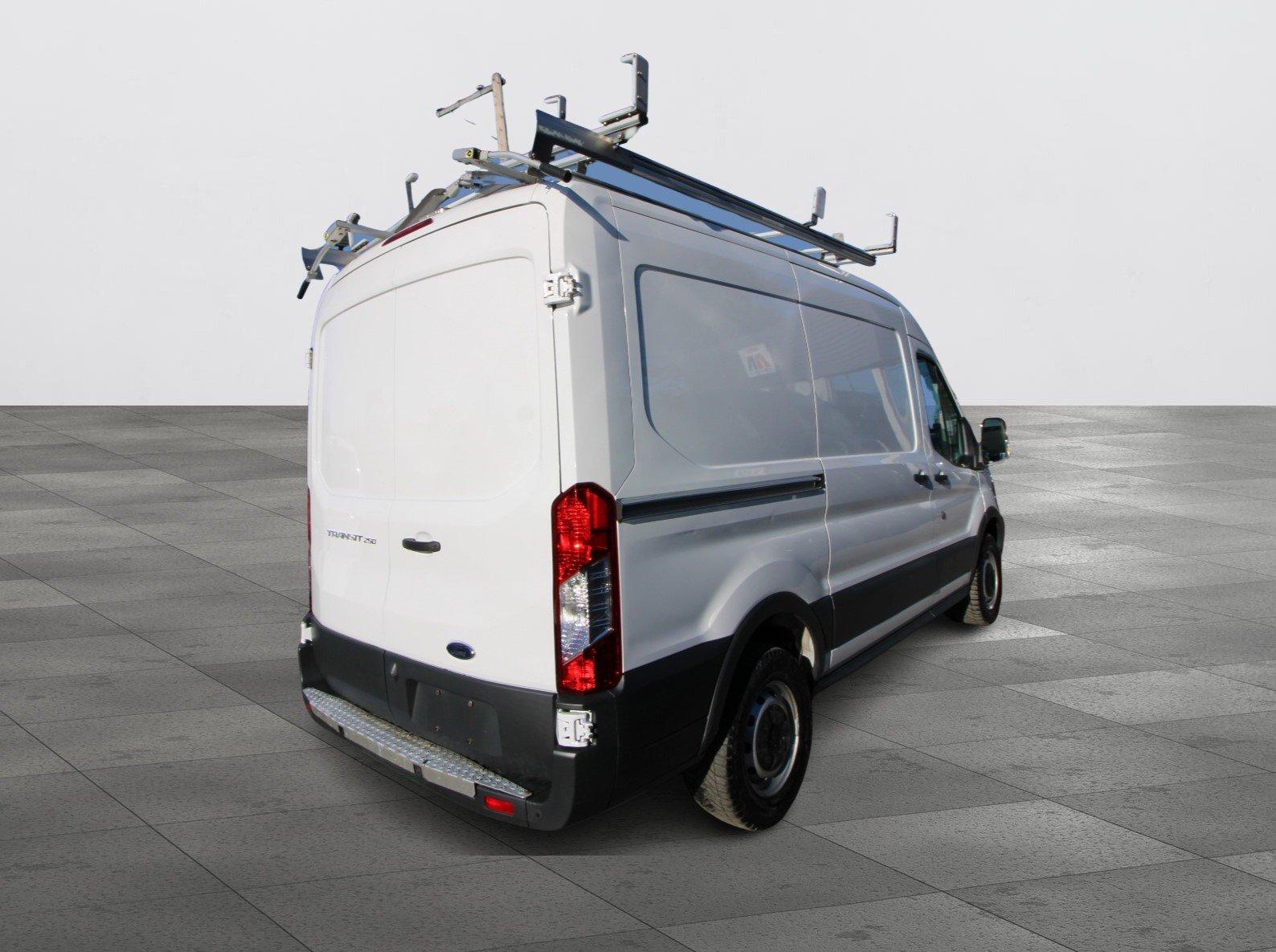 Ford Transit Cargo Van 2016 - Image 10