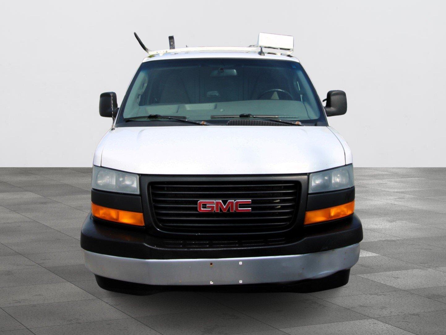 Gmc Savana Cargo Van 2018 - Image 18