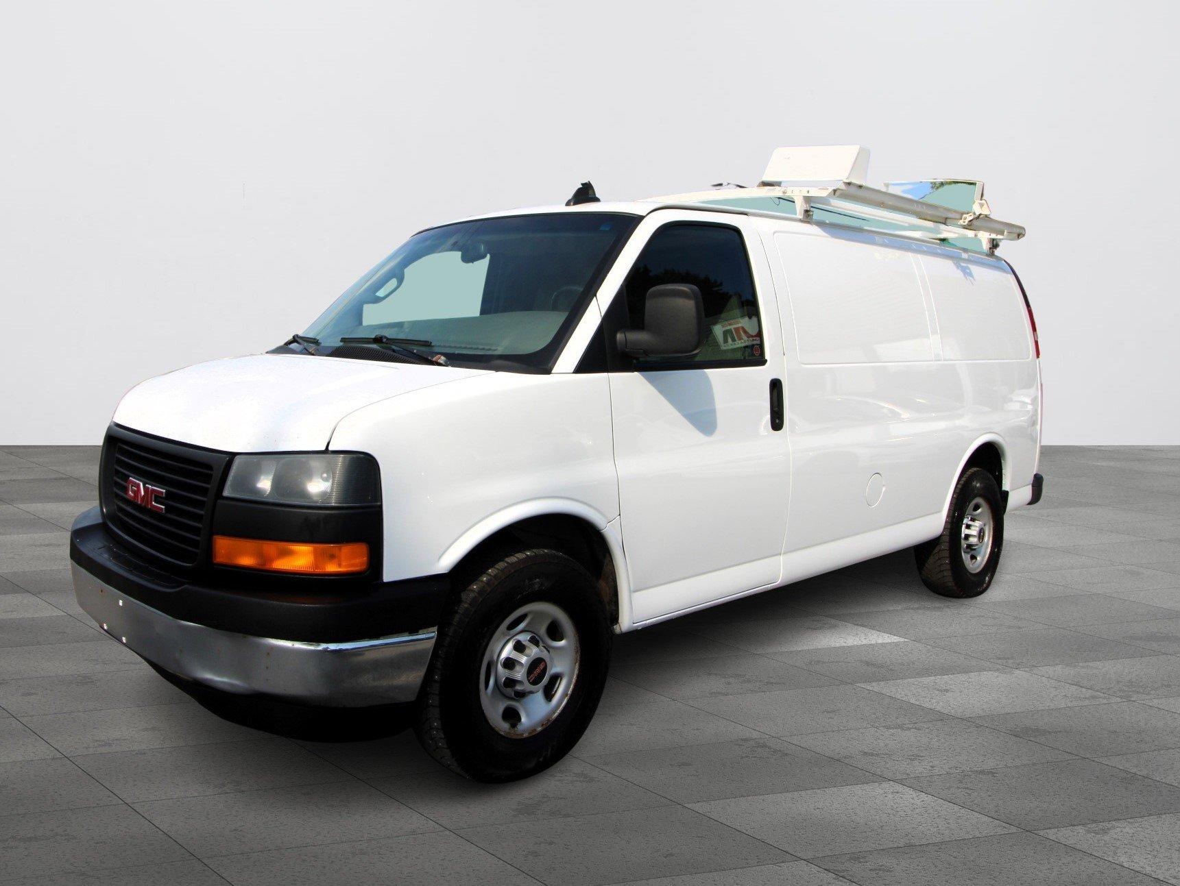 Gmc Savana Cargo Van 2018 - Image 1
