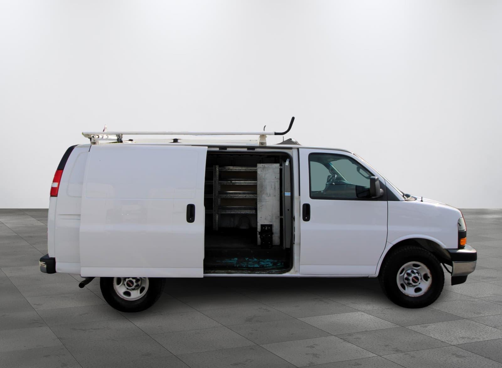 Gmc Savana Cargo Van 2018 - Image 5