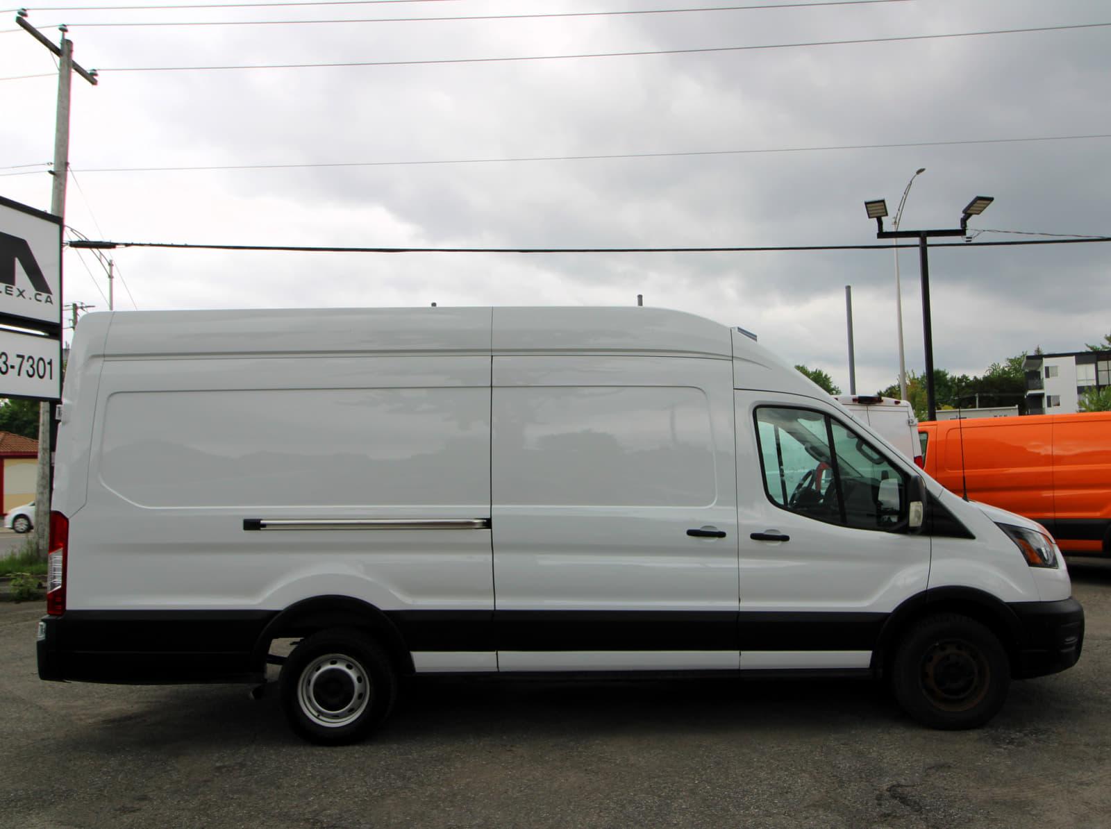Ford Transit-250 Cargo Van 2021 - Image 5