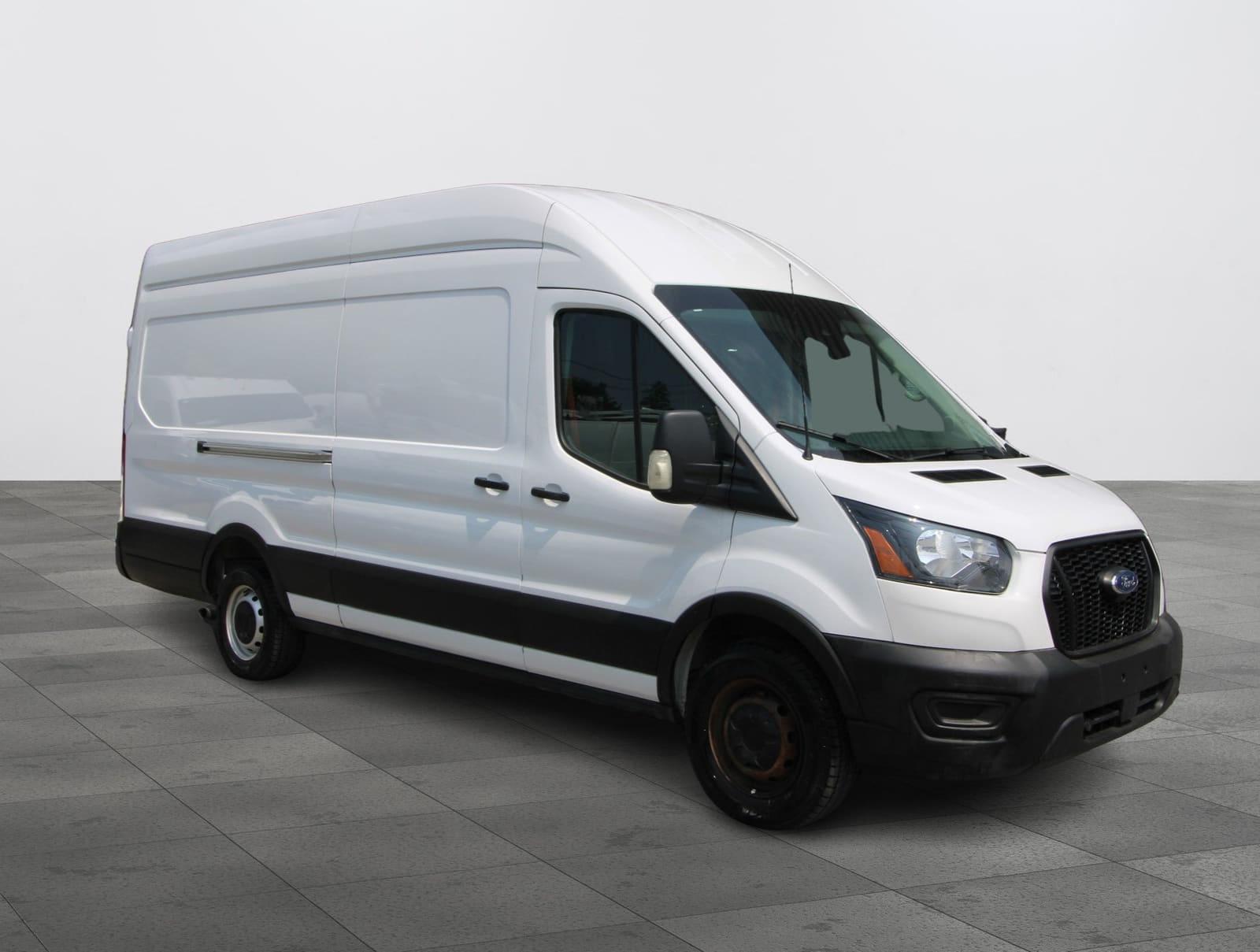 Ford Transit-250 Cargo Van 2021 - Image 3