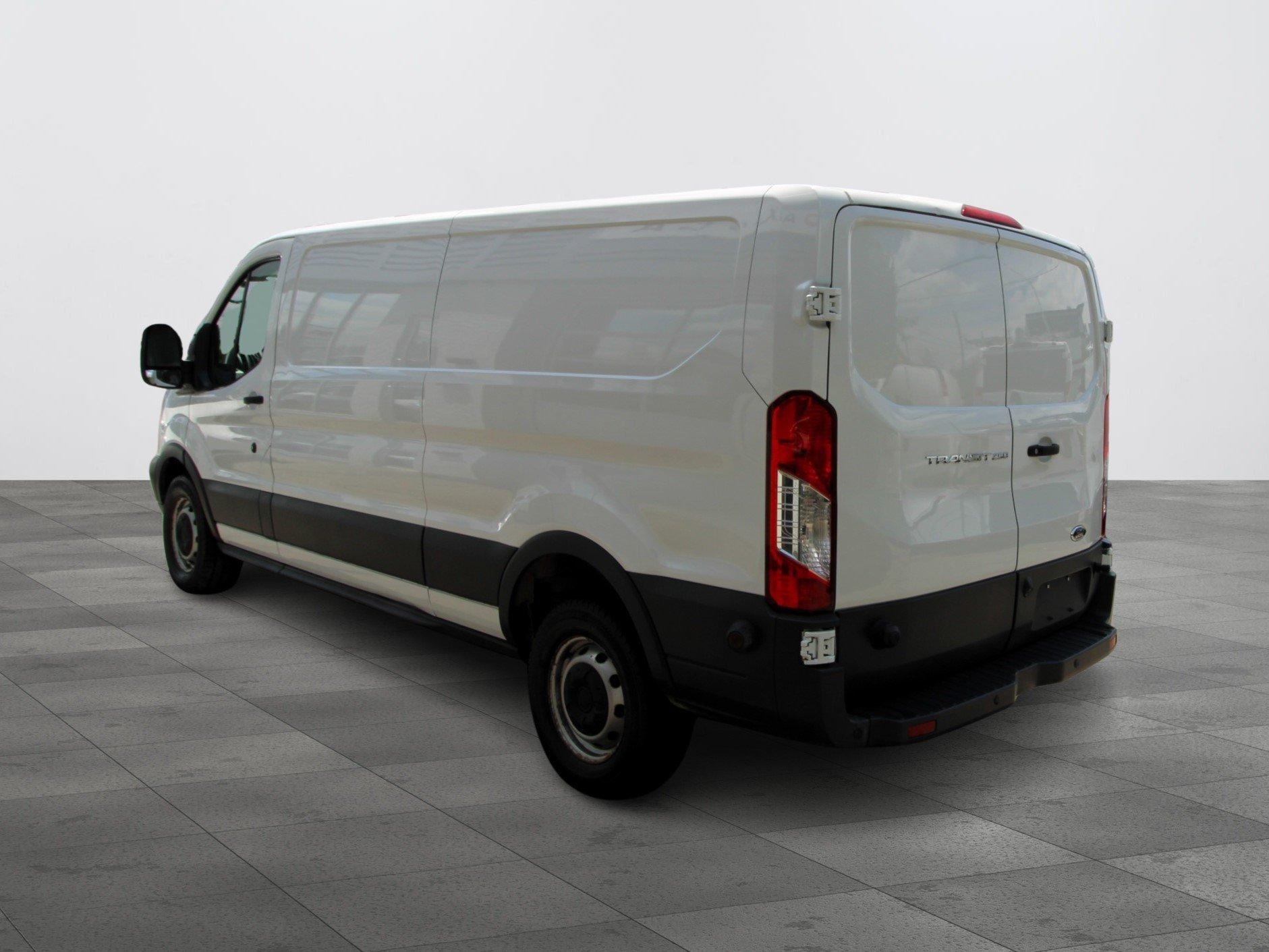 Ford Transit Van 2018 - Image 12
