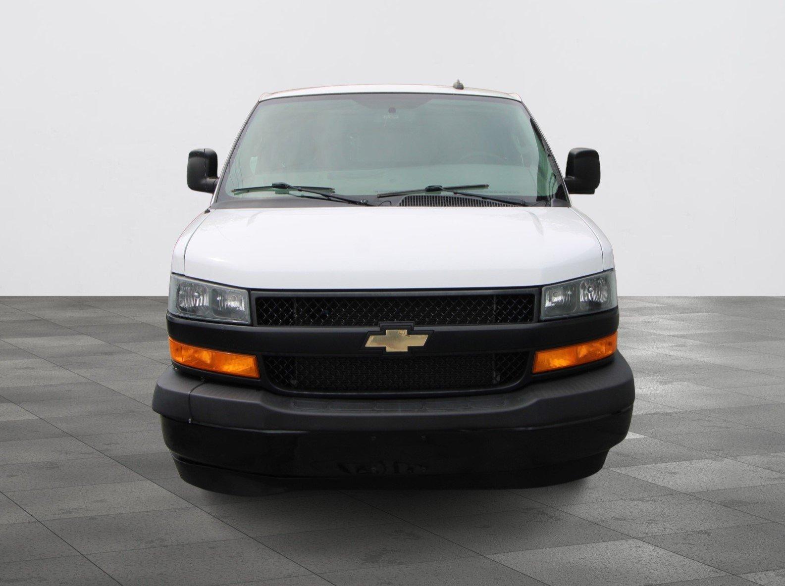 Chevrolet Express Cargo Van 2019 - Image 13
