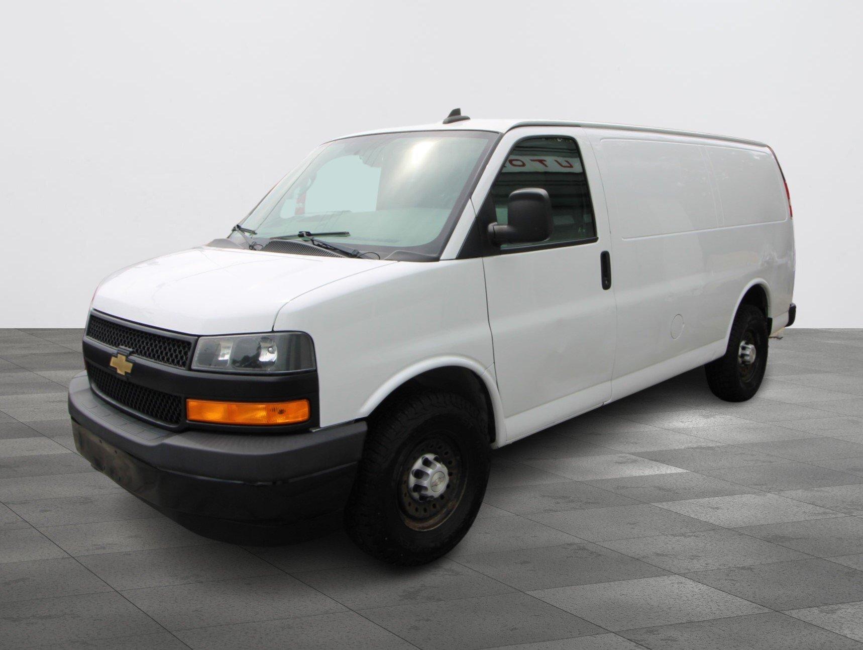 Chevrolet Express Cargo Van 2019 - Image 3