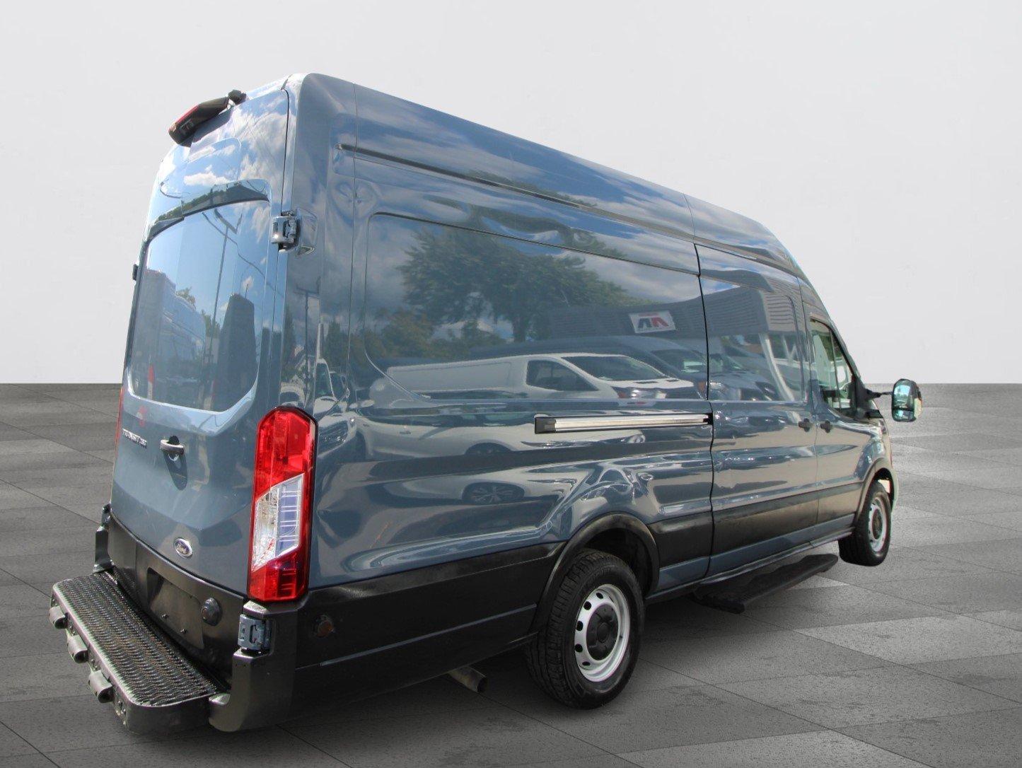 Ford Transit Cargo Van 2021 - Image 9