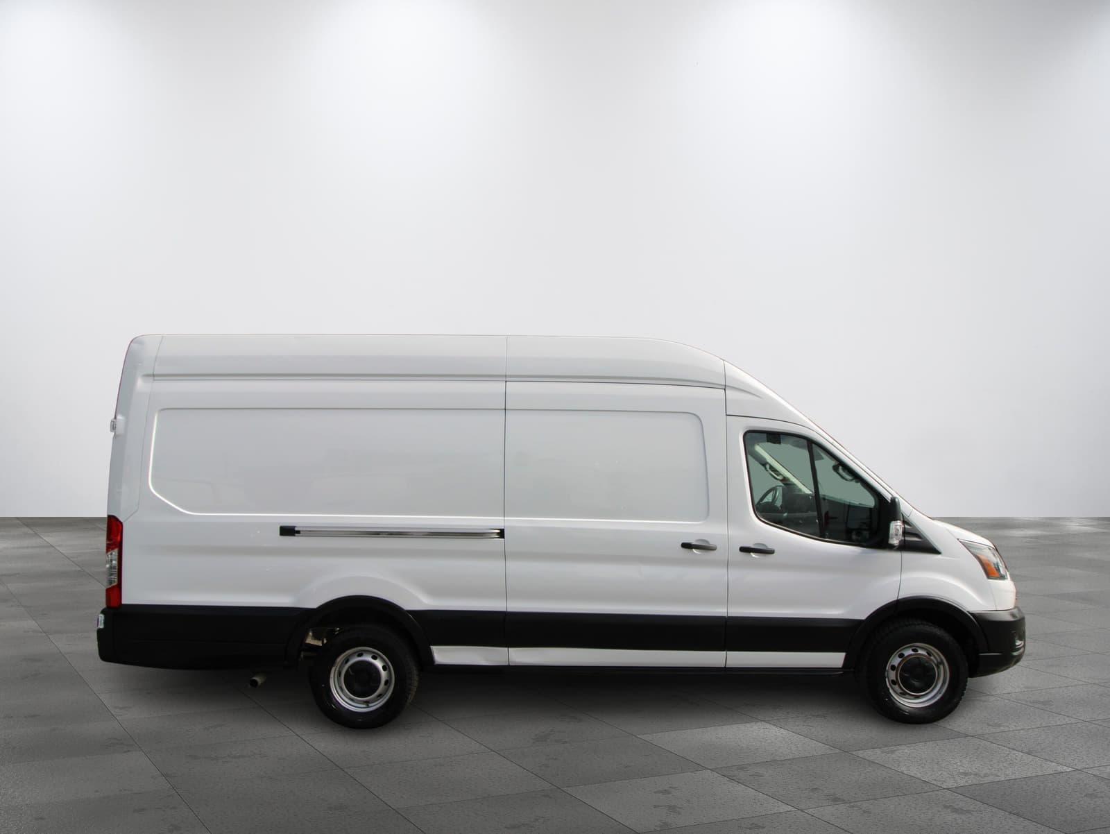 Ford Transit Cargo Van 2021 - Image 5