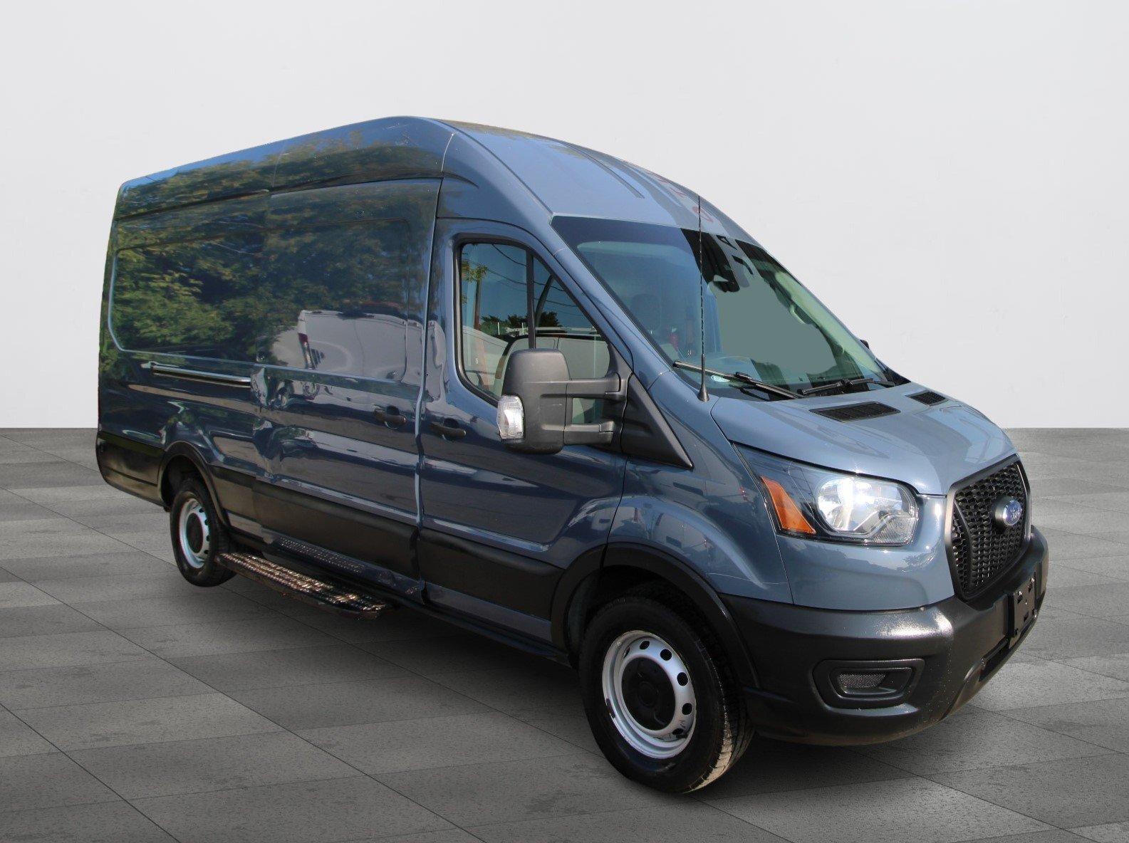Ford Transit Cargo Van 2021 - Image 3