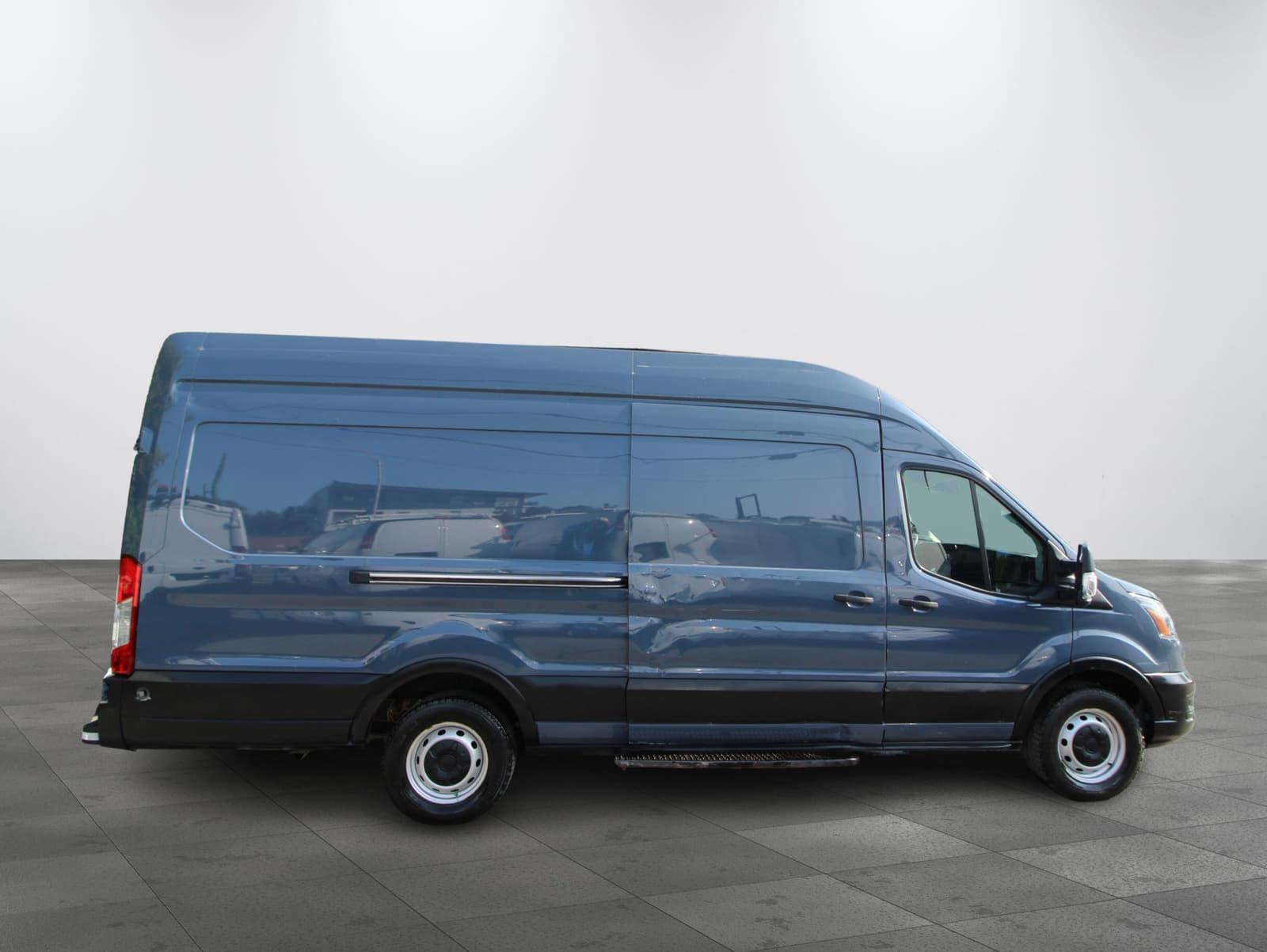 Ford Transit Cargo Van 2021 - Image 5