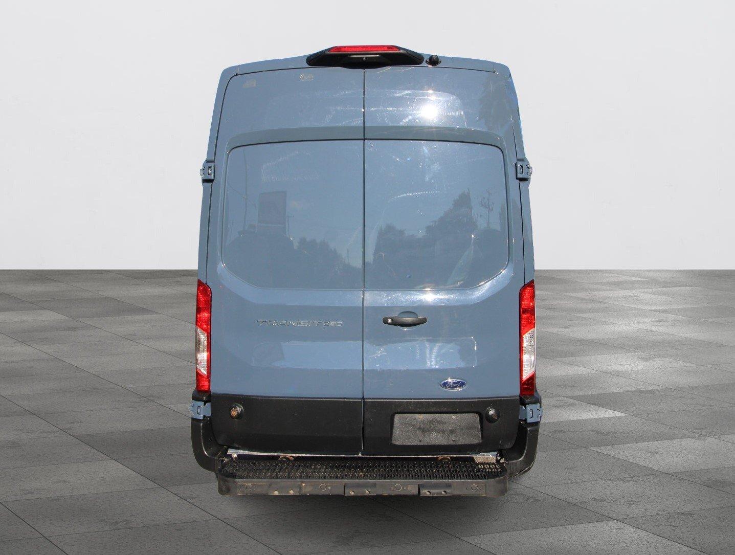 Ford Transit Cargo Van 2021 - Image 15