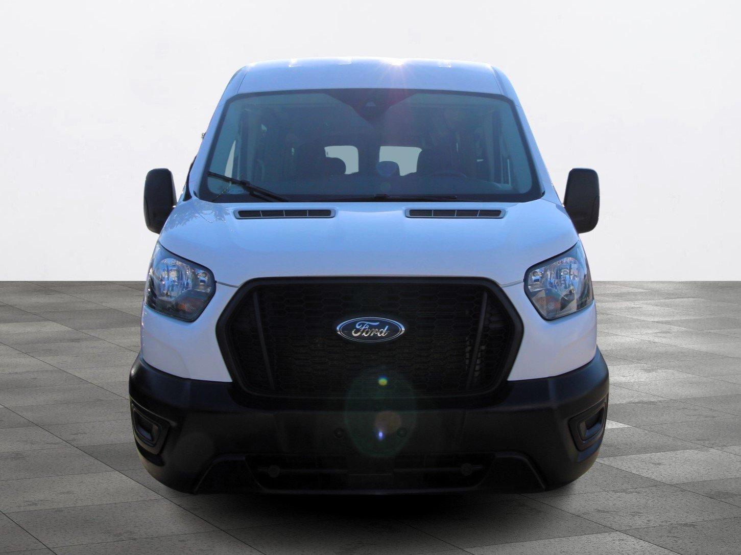 Ford Transit Passenger Wagon 2021 - Image 13