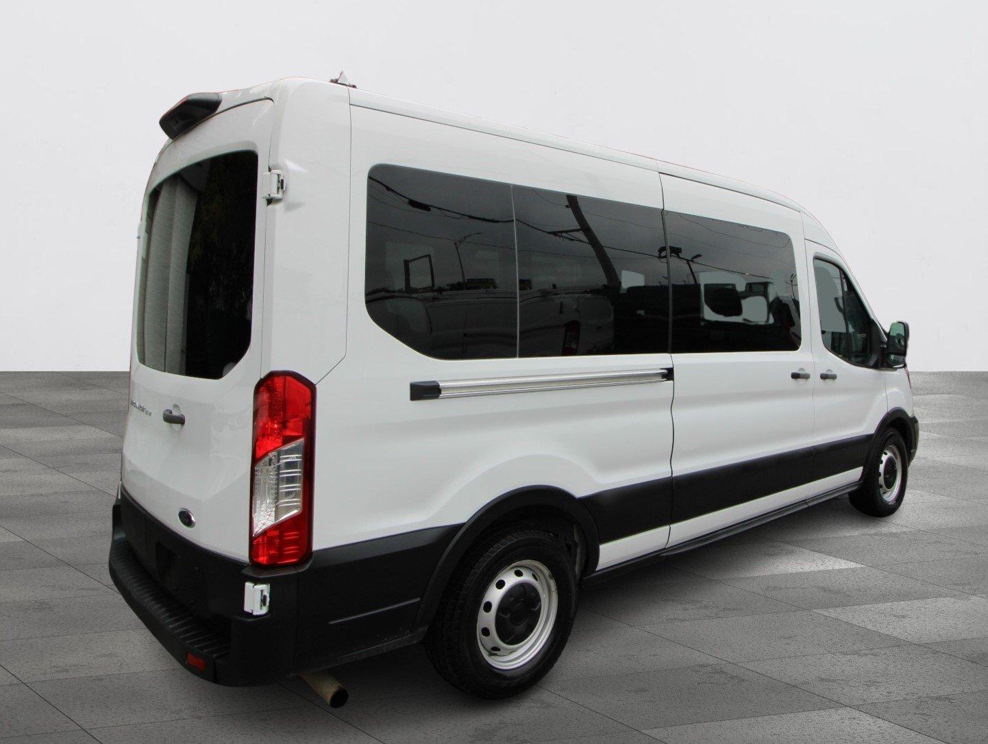 Ford Transit Passenger Wagon 2021 - Image 9