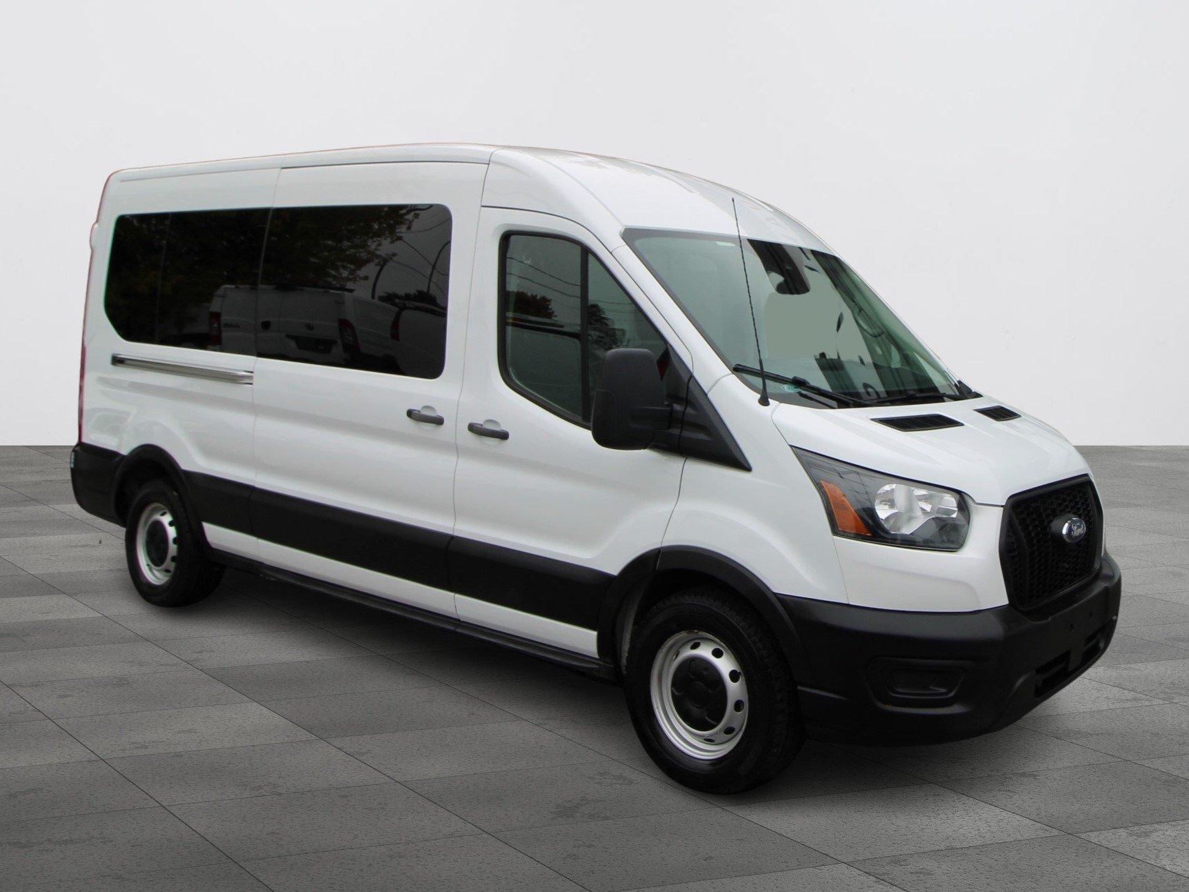 Ford Transit Passenger Wagon 2021 - Image 3