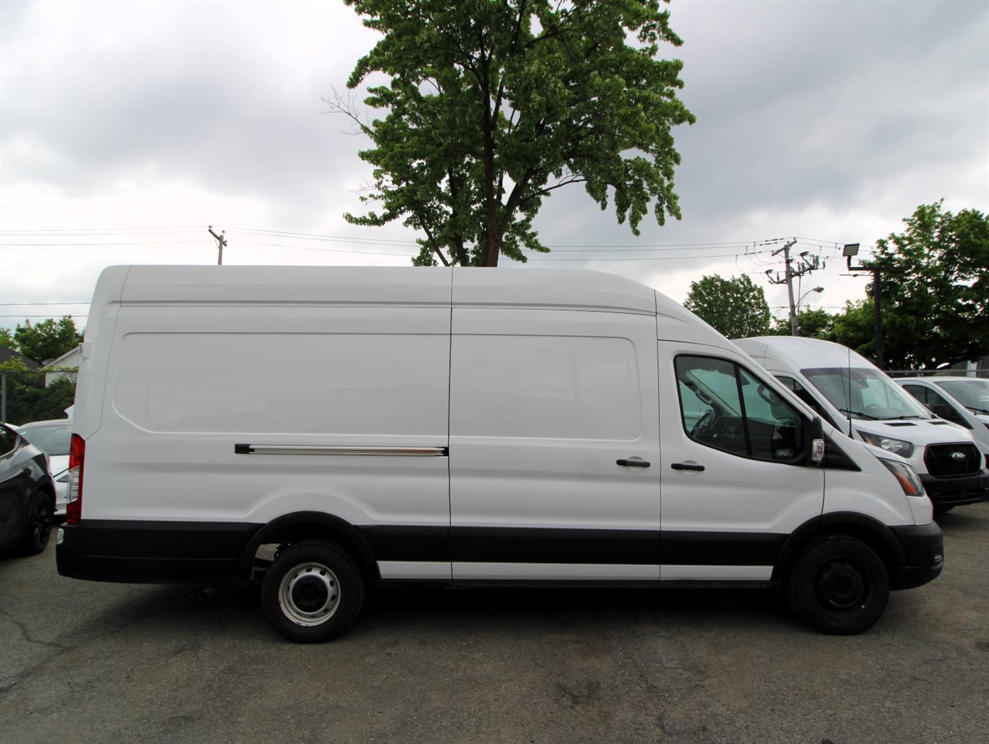Ford Transit Cargo Van 2021 - Image 5