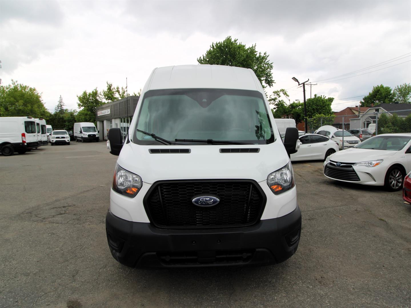 Ford Transit Cargo Van 2021 - Image 13