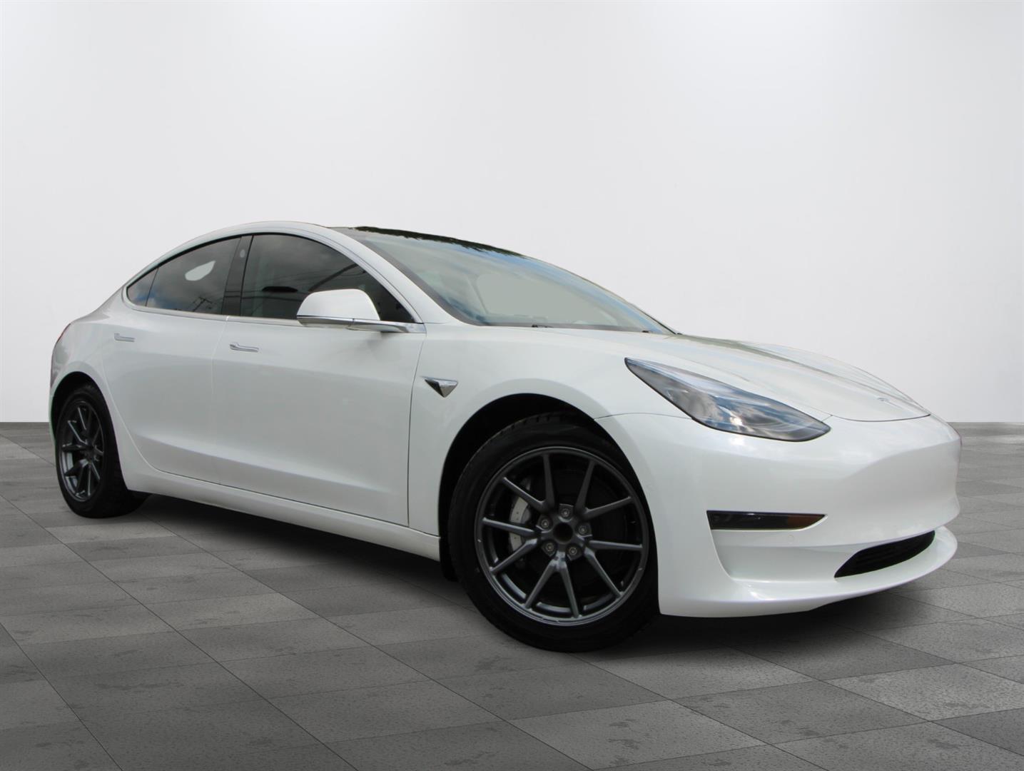 Tesla Model 3 2020 - Image 1