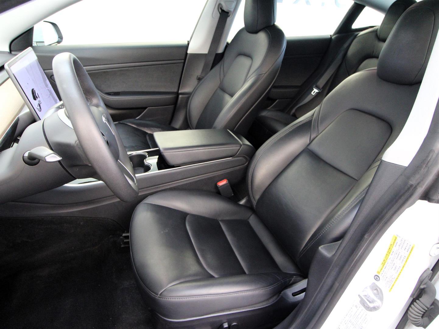 Tesla Model 3 2020 - Image 9