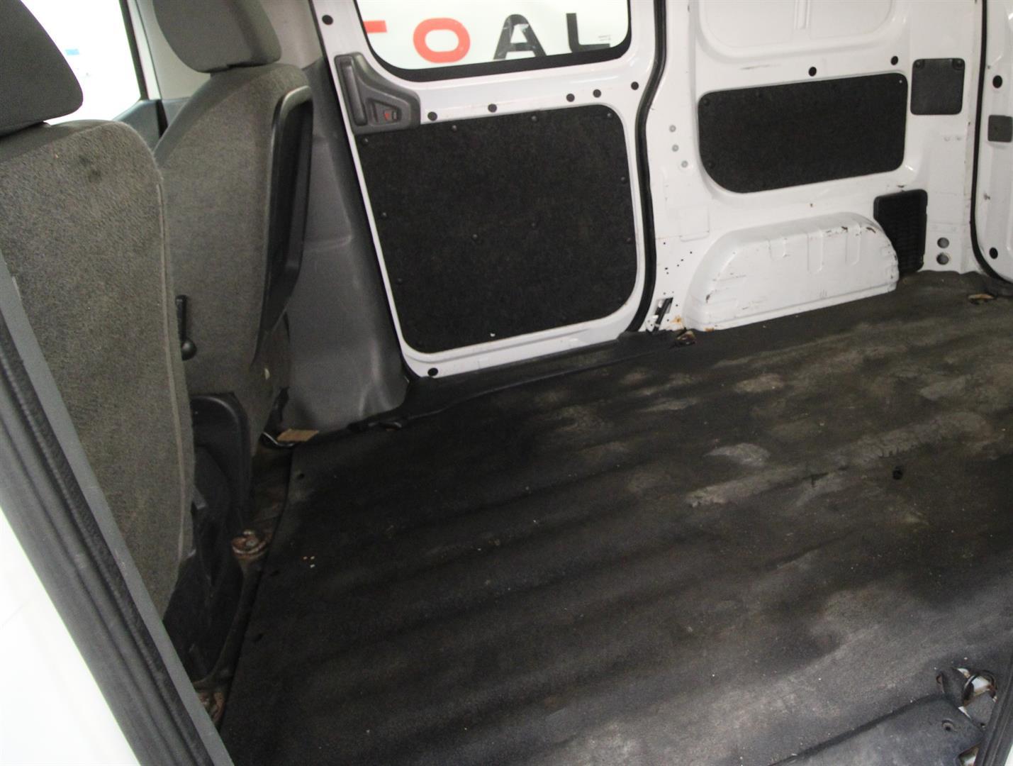 Chevrolet City Express Cargo Van 2015 - Image 11