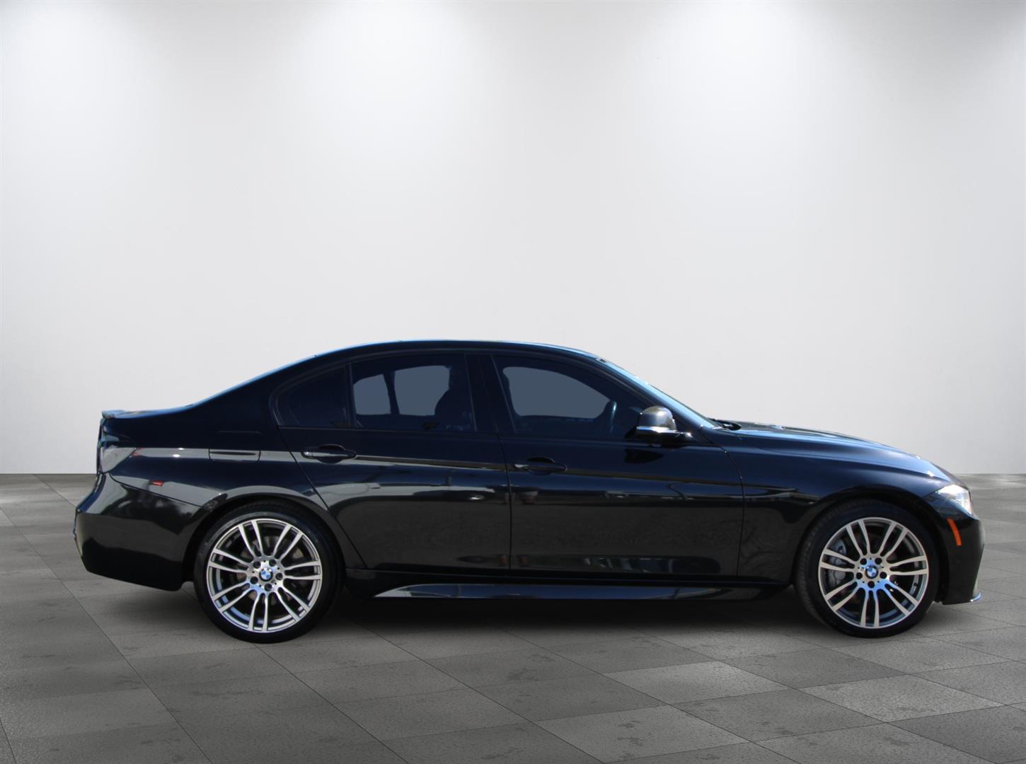 Bmw 3 Series 2017 - Image 7