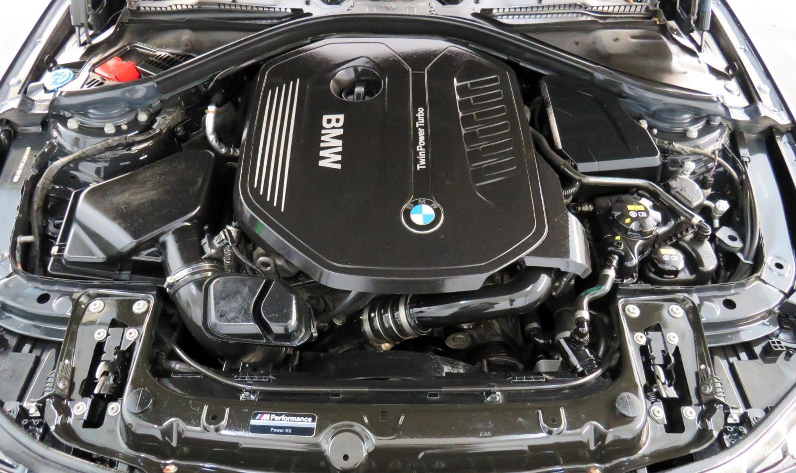 Bmw 3 Series 2017 - Image 8