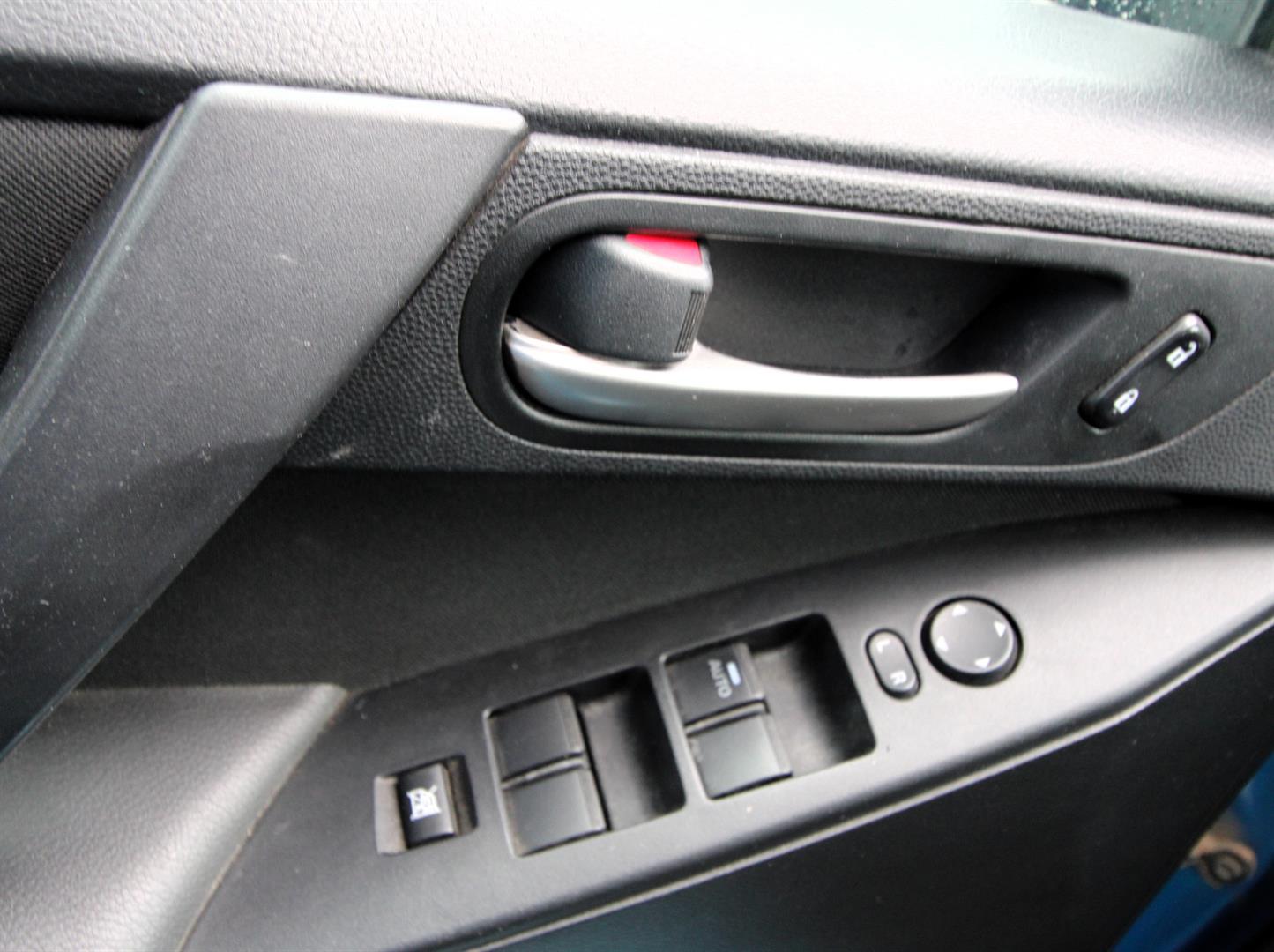 Mazda Mazda3 2012 - Image 8