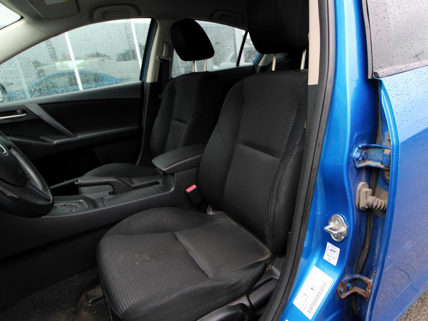 Mazda Mazda3 2012 - Image 10