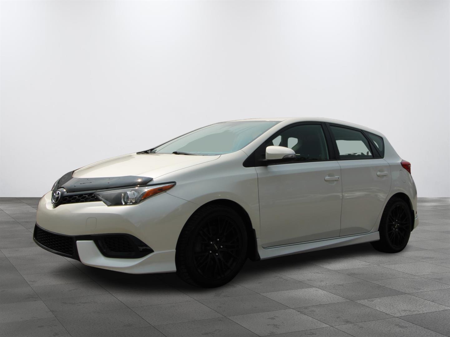 Toyota Corolla iM 2017 - Image 3