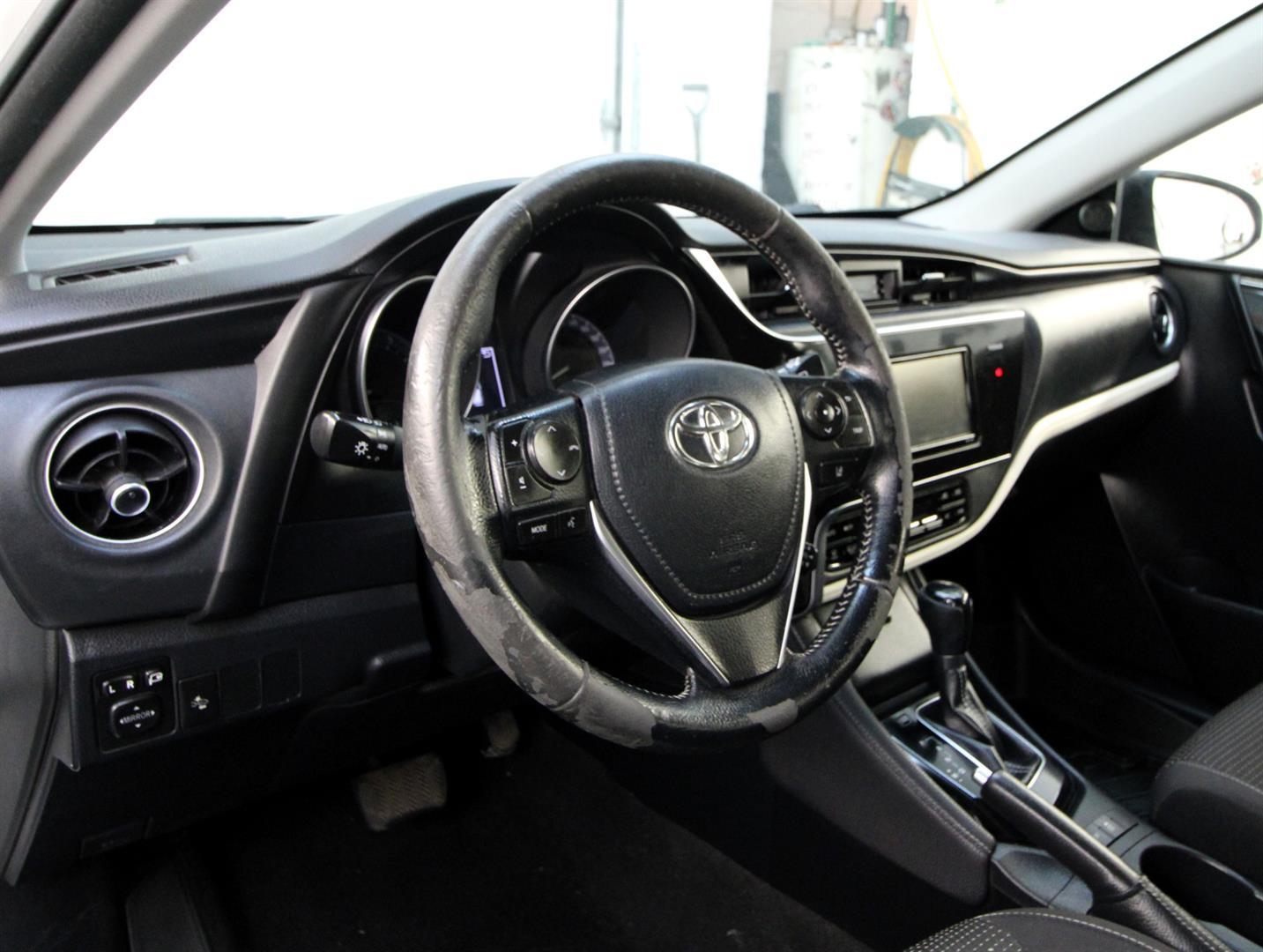 Toyota Corolla iM 2017 - Image 4