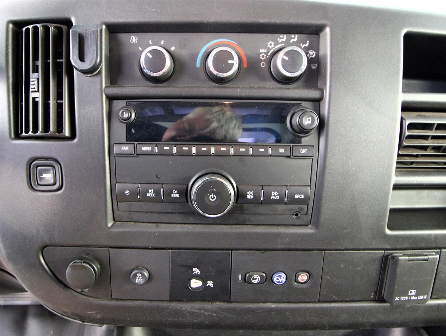 Chevrolet Express Cargo Van 2019 - Image 8