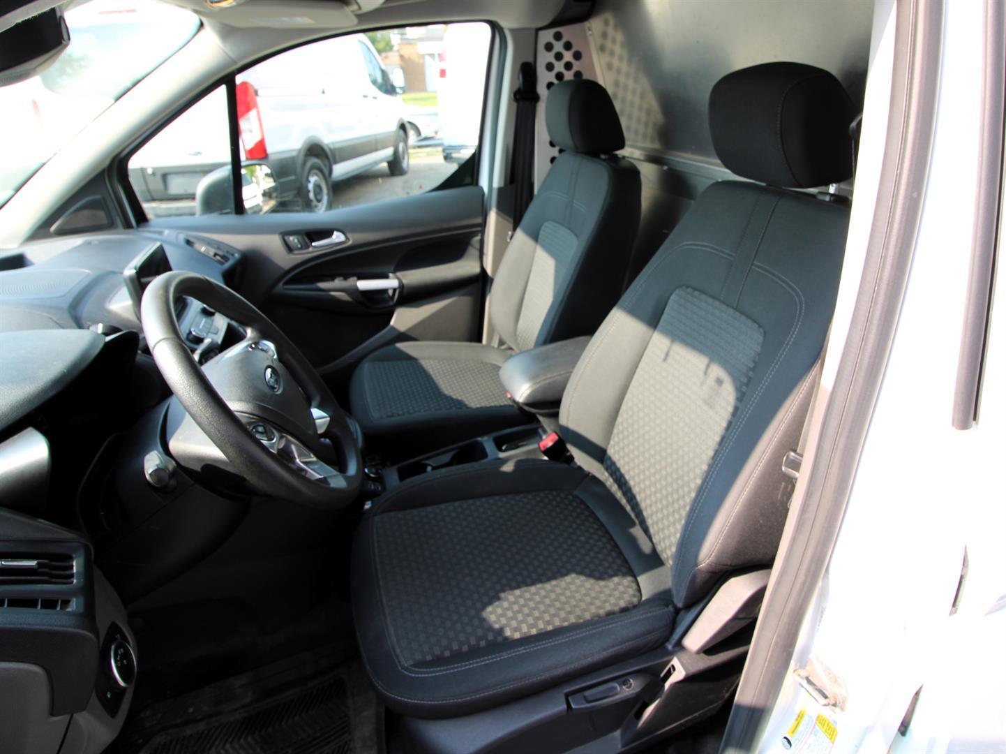 Ford Transit Connect Van 2019 - Image 17